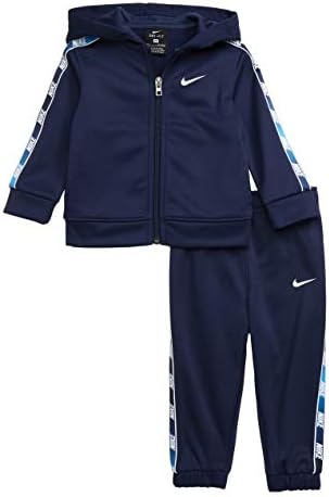 Nike Boys Thermal Fleece Full Zip Set is a great start