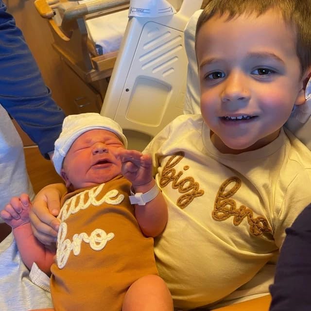 Perfect Baby Matching Set Circumstances for Rising Sisters Brothers