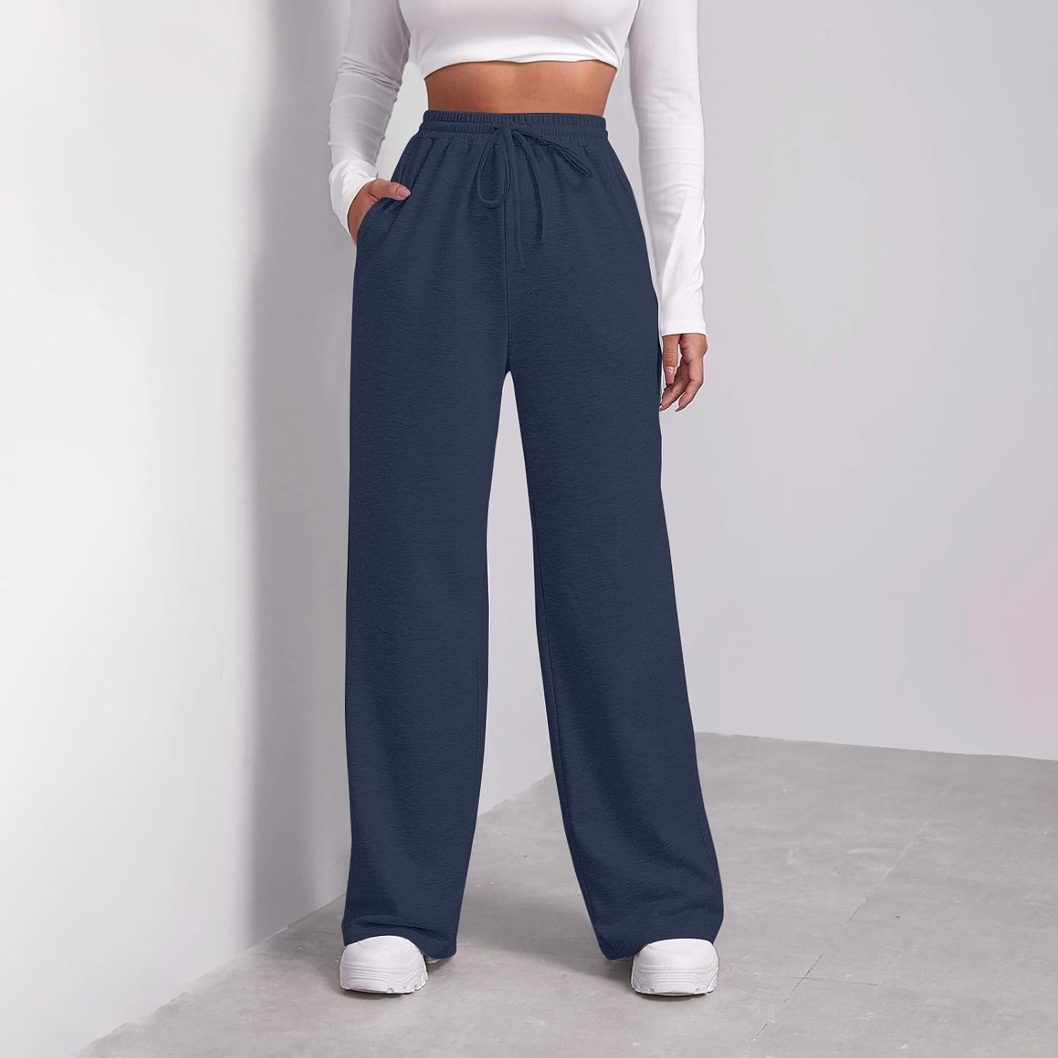 Fleece-Lined Womens Pocketed sweatpants