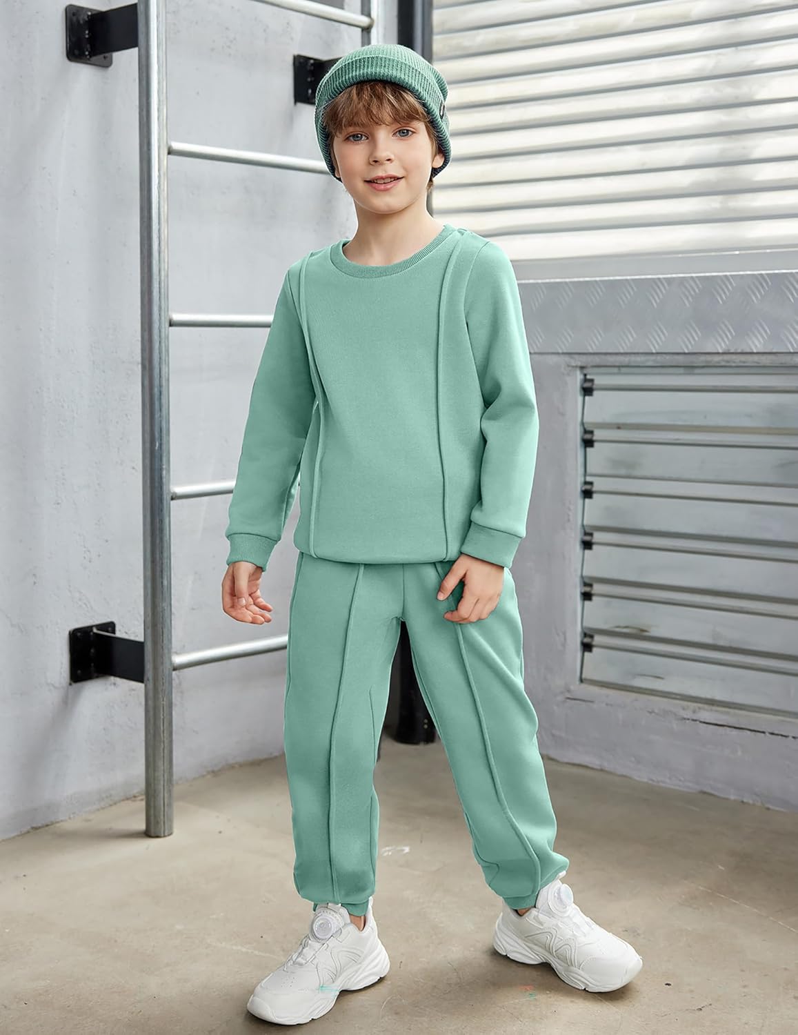 Arshiner Boys Round Neck Sweatshirt Pants Set
