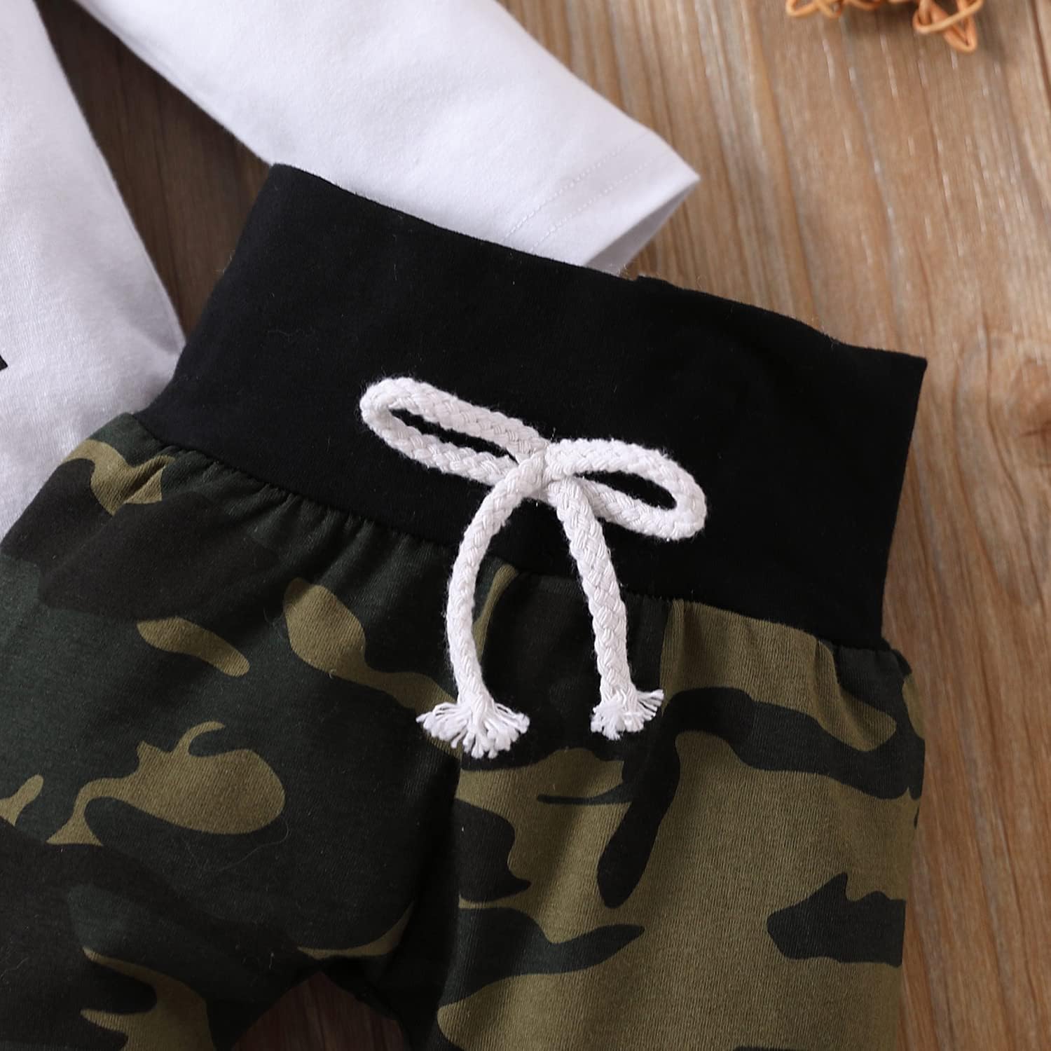 Comfortable Camouflage Romper Set for Newborn Boys